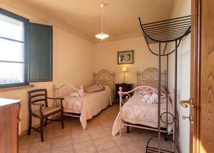 Le Debbiare-18 By Interhome